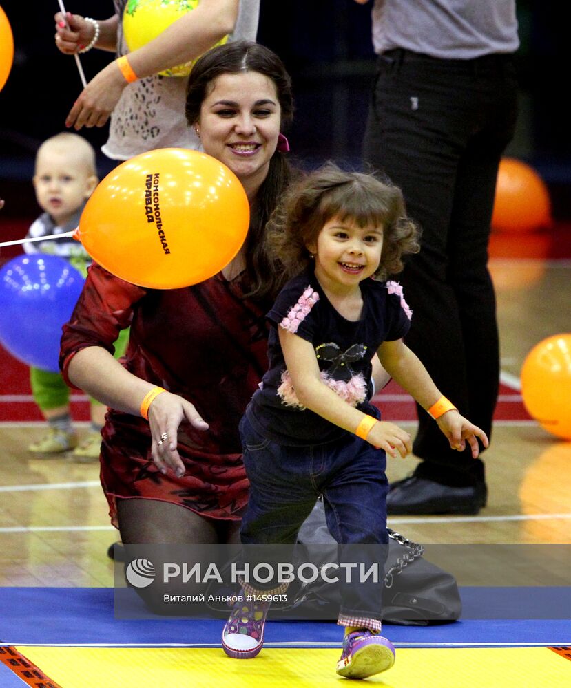 Соревнования по бегу в ползунках "Маленький чемпион"