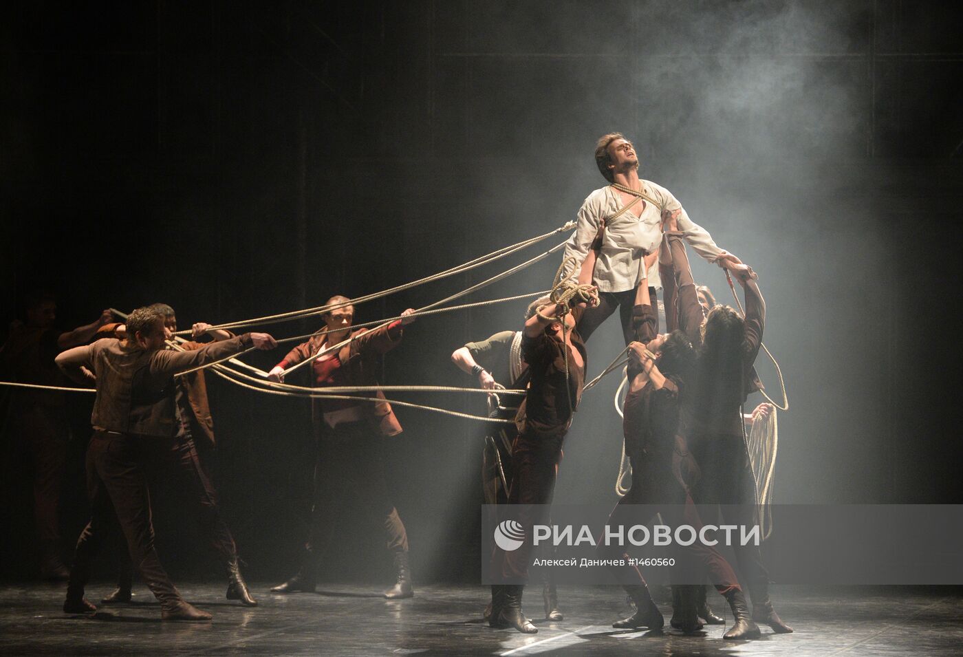 Премьера спектакля "По ту сторону греха"