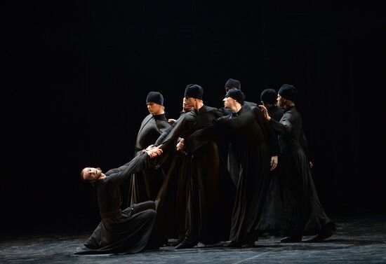 Премьера спектакля "По ту сторону греха"