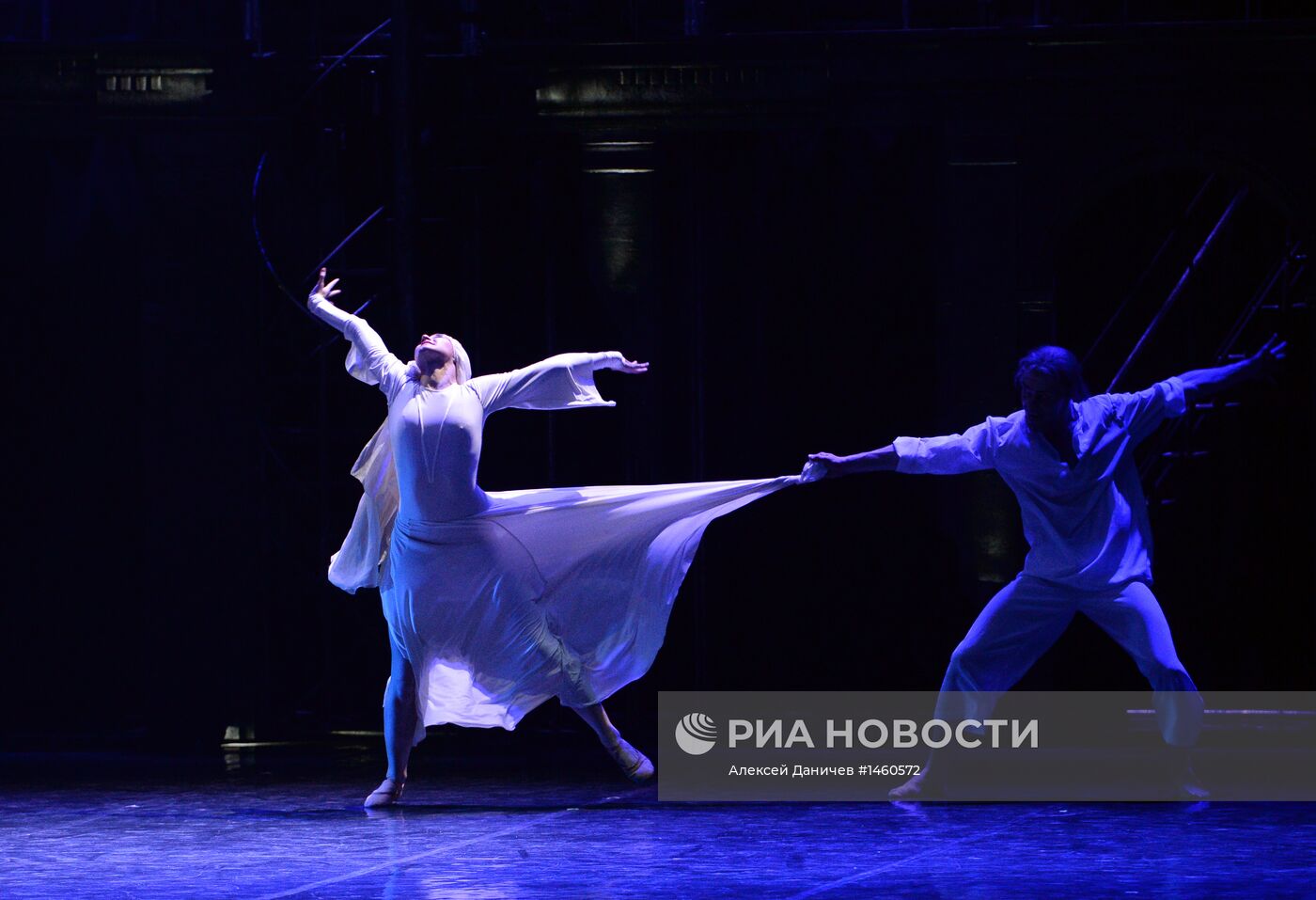 Премьера спектакля "По ту сторону греха"