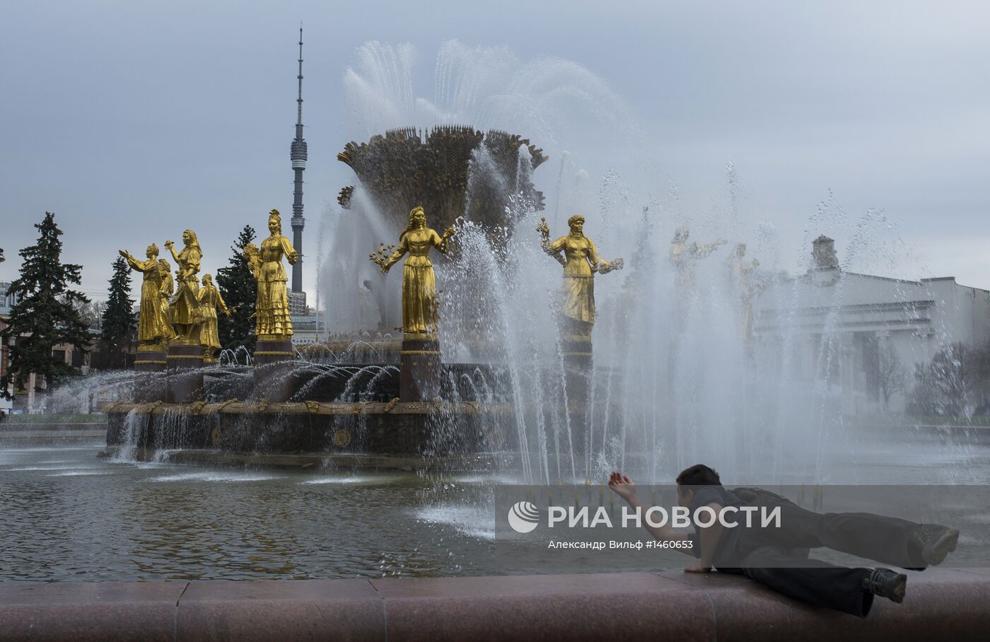 Начало сезона работы московских фонтанов