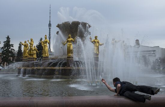 Начало сезона работы московских фонтанов