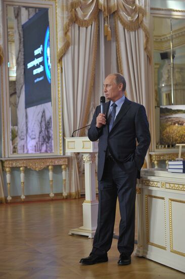 Рабочая поездка В. Путина в СЗФО