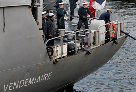 Визит фрегата ВМС Франции "Вендемьер" в порт Владивостока