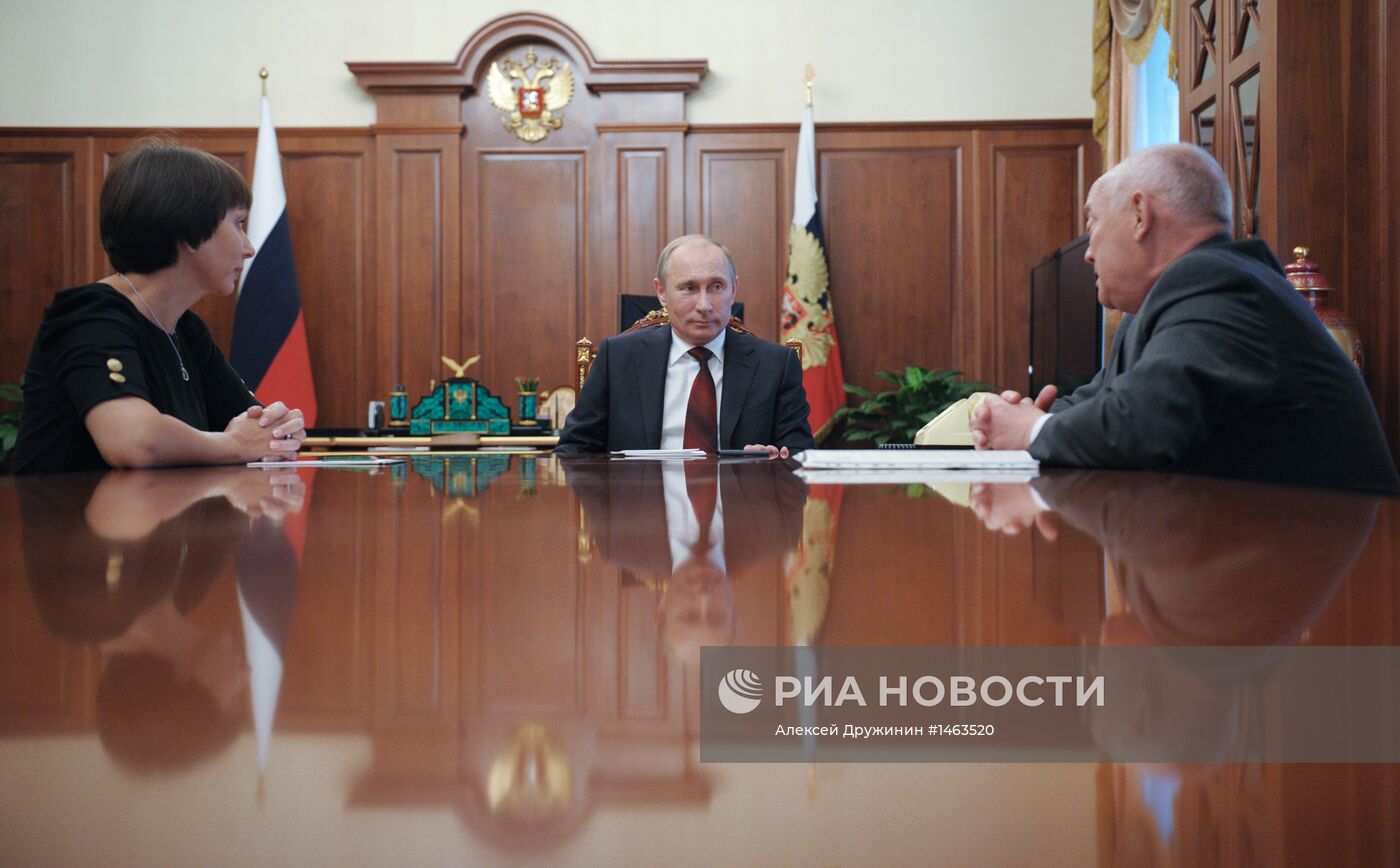 Встреча президента РФ В.Путина с А.Румянцевым и Г.Новичковой