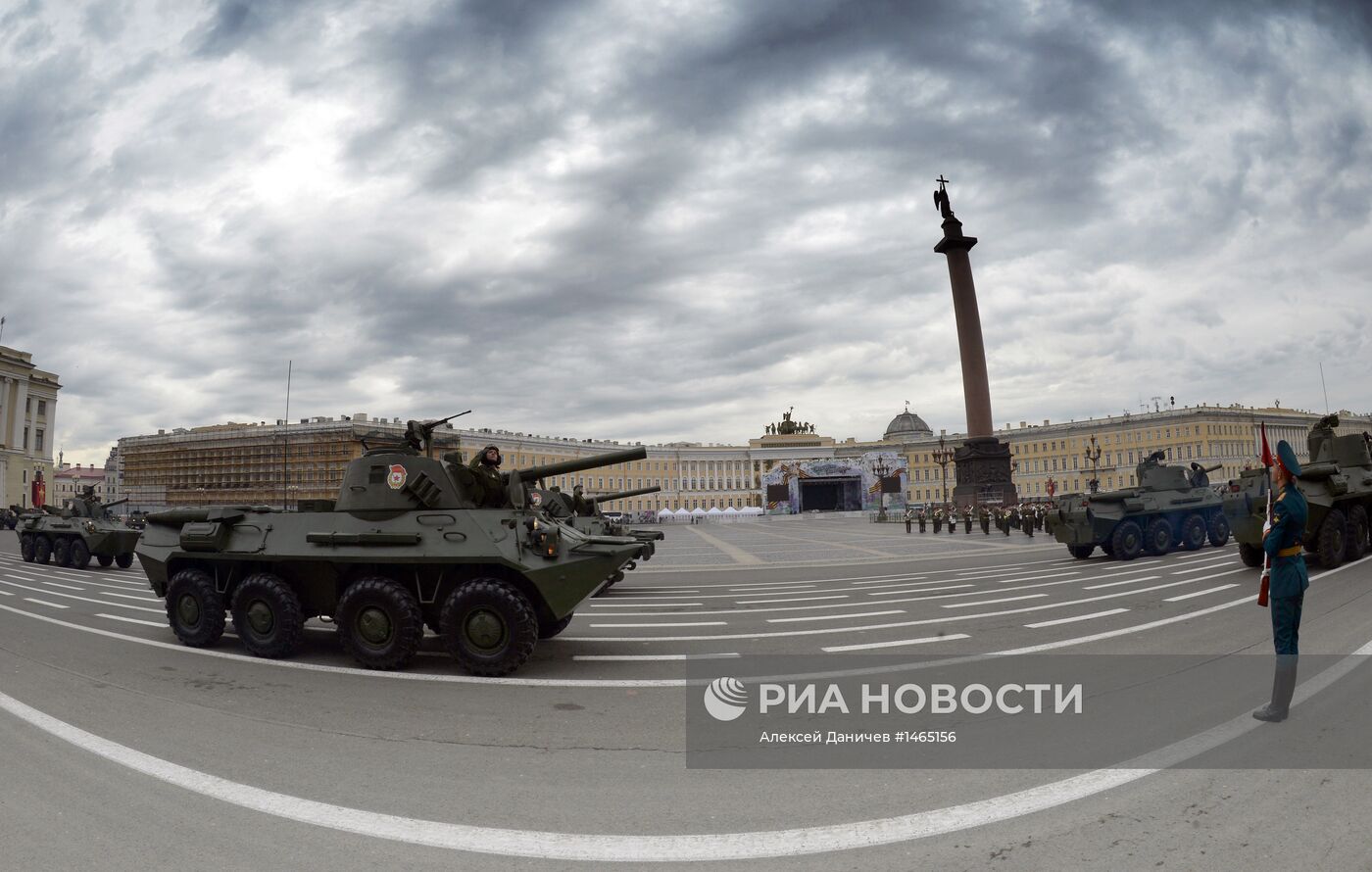 Военный парад в Санкт-Петербурге, посвященный Дню Победы