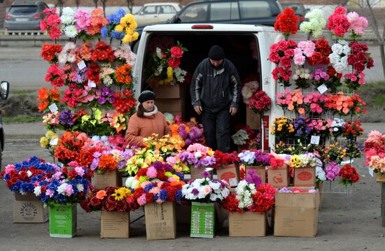 Посещение кладбищ в день Радоницы