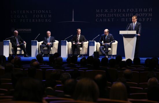 Д.Медведев на Петербургском международном юридическом форуме
