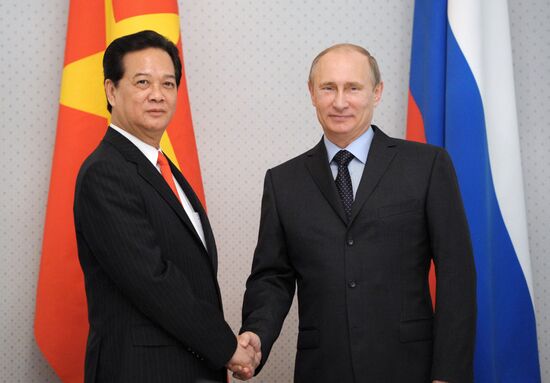 Встреча Владимира Путина с Нгуен Тан Зунгом в Сочи