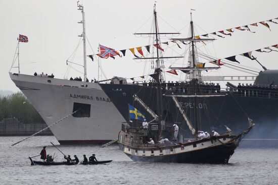 Празднование 310-летия Балтийского флота в Санкт-Петербурге