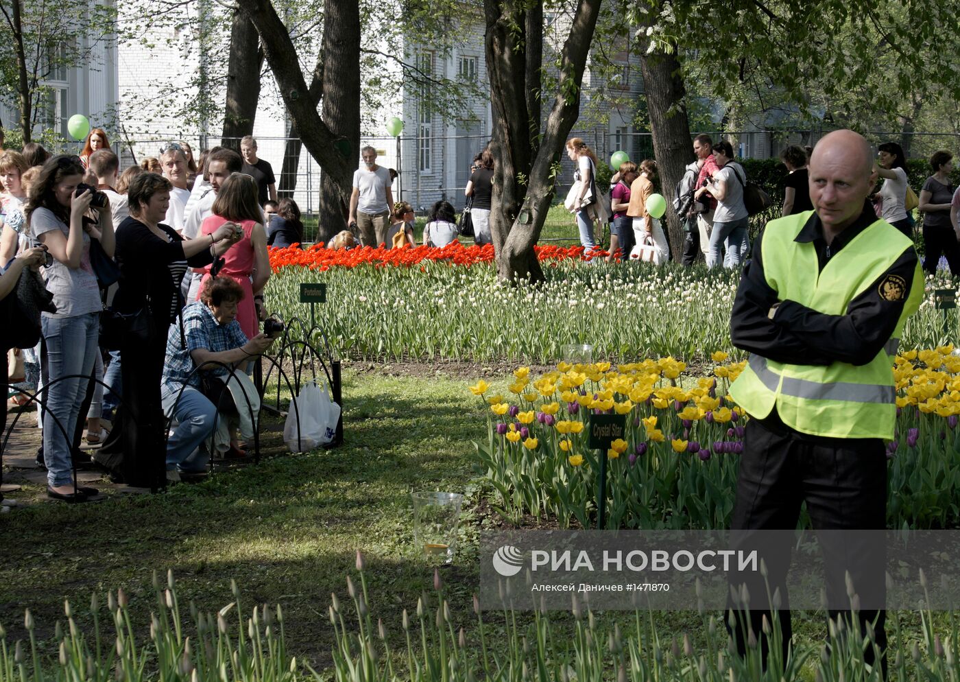Фестиваль тюльпанов на Елагином острове в Санкт-Петербурге