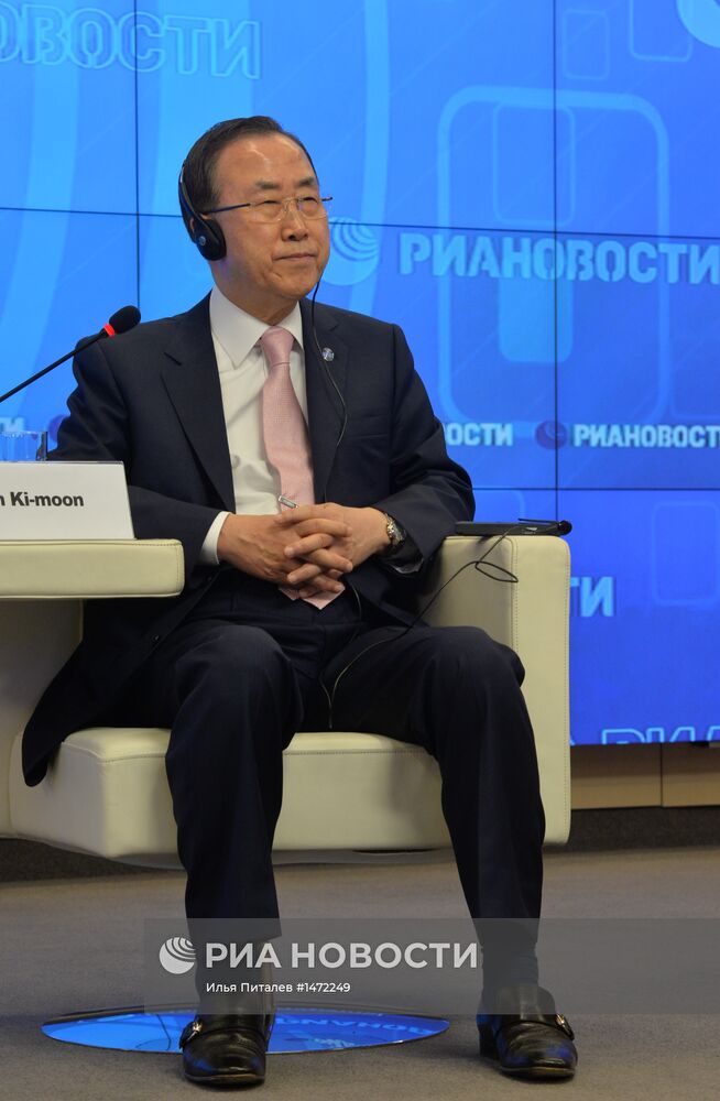 Генеральный секретарь ООН Пан Ги Мун посетил РИА Новости