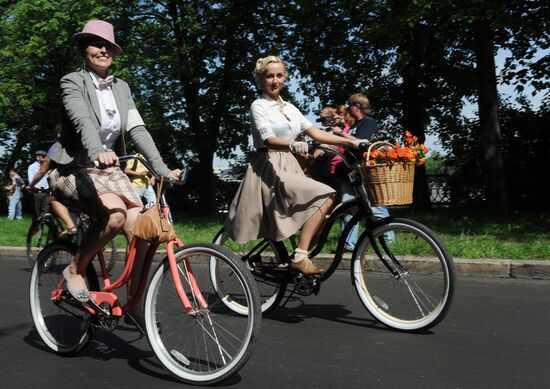 Велопробег "Tweed Ride Moscow 2013"