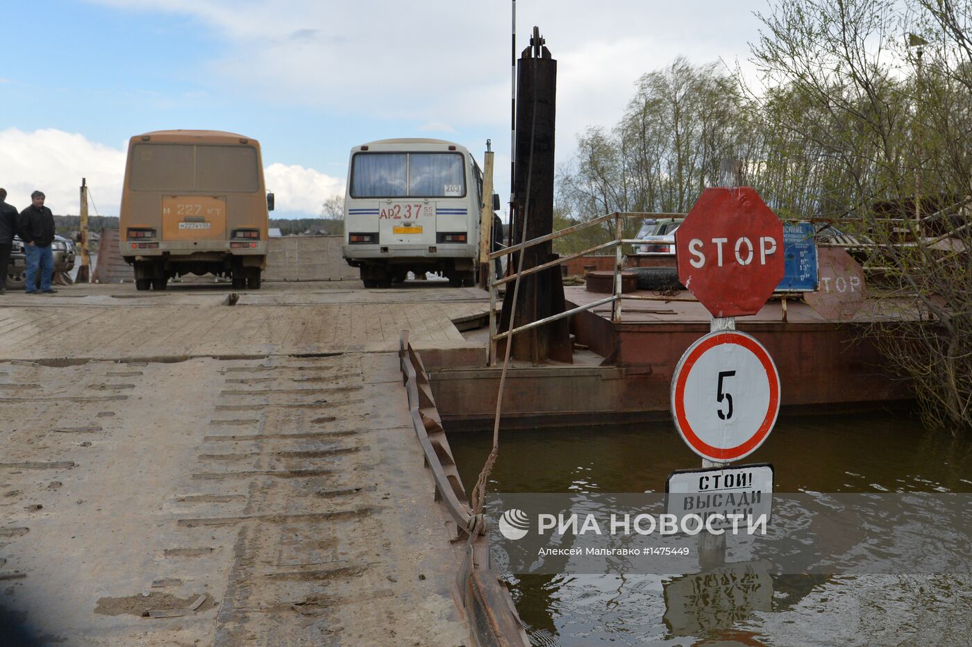 Рейсовый автобус в Омской области