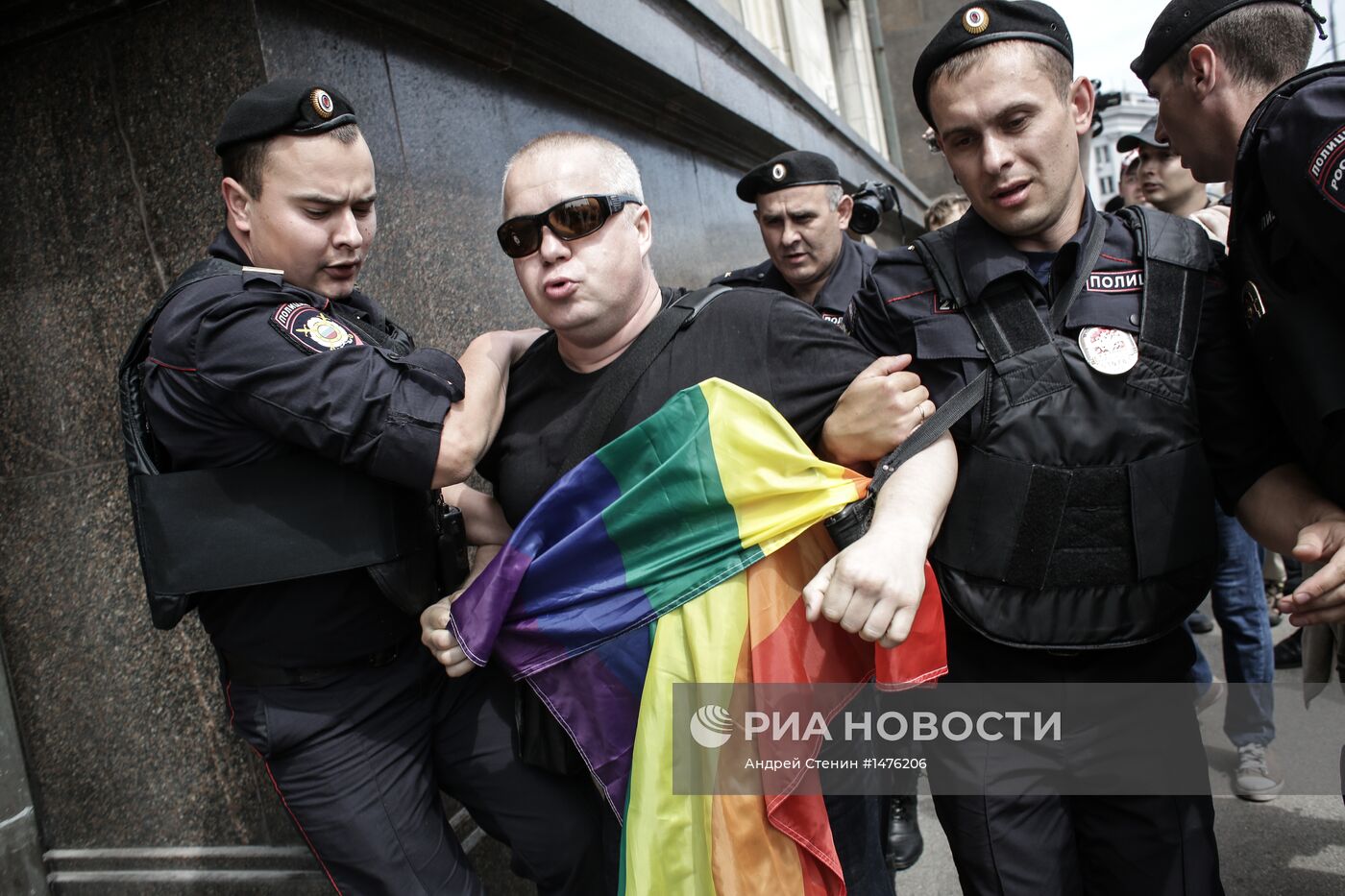 Несогласованные акции гей-активистов в Москве