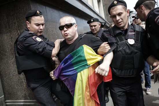 Несогласованные акции гей-активистов в Москве