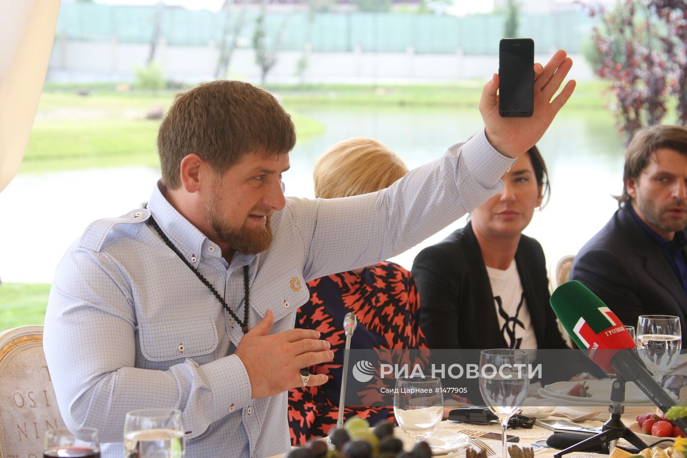 Встреча Рамзана Кадырова с руководителями ведущих СМИ России