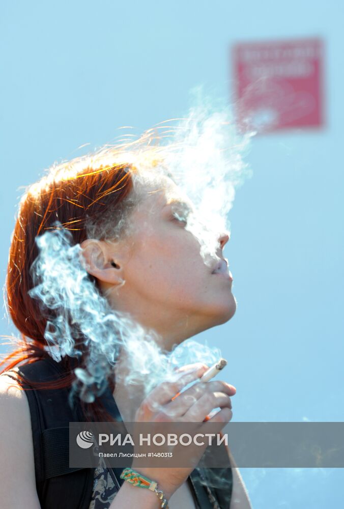 Запрет на курение в общественных местах вводится с 1 июня