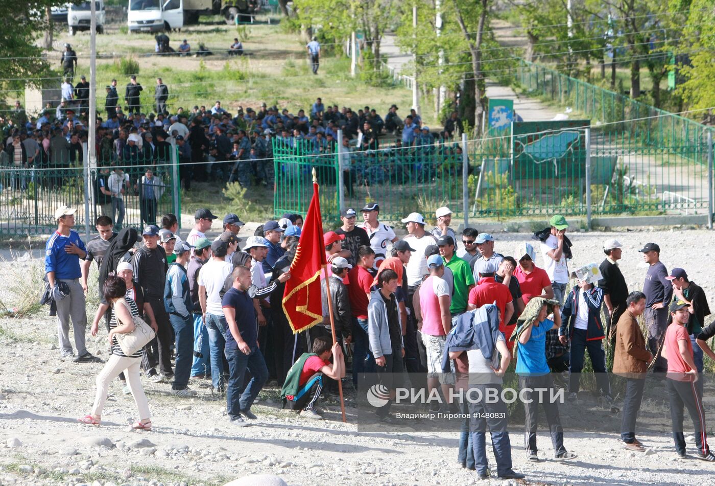 Массовые беспорядки в Киргизии