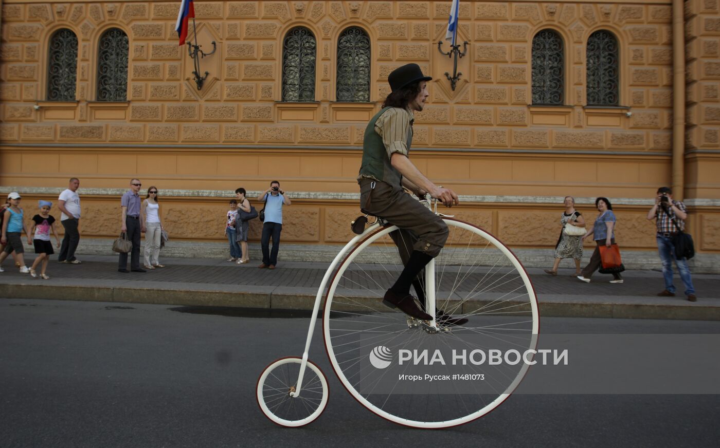 Твидовый велопробег в Санкт-Петербурге