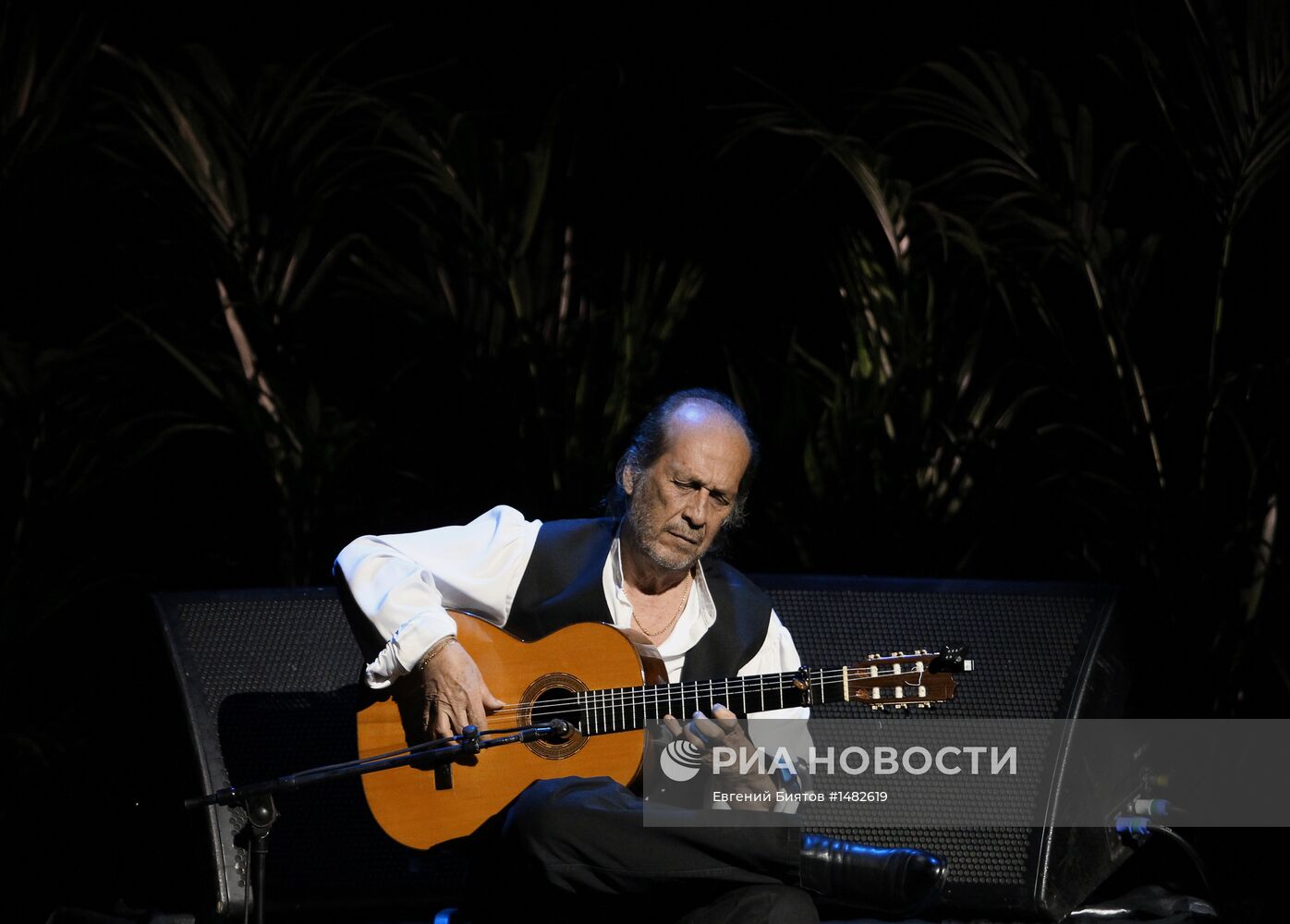 Концерт испанского гитариста, исполнителя фламенко Пако де Лусии