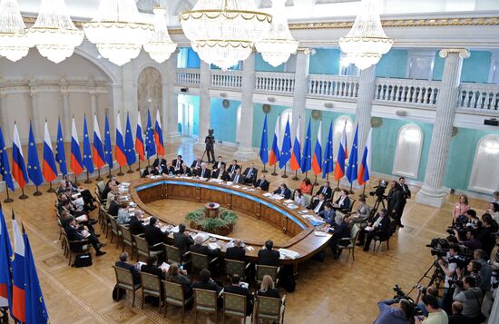 Встреча на высшем уровне Россия - Европейский союз
