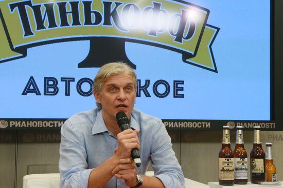 Пресс-конференция основателя бренда "Тинькофф" Олега Тинькова