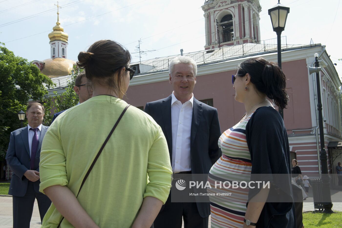 С.Собянин ознакомился с ходом благоустройства в Саду им. Баумана