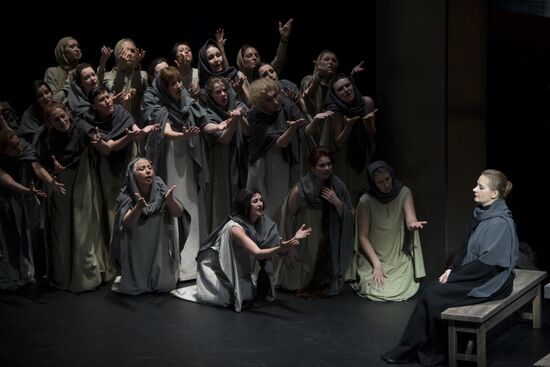 Генеральная репетиция оперы "Князь Игорь"