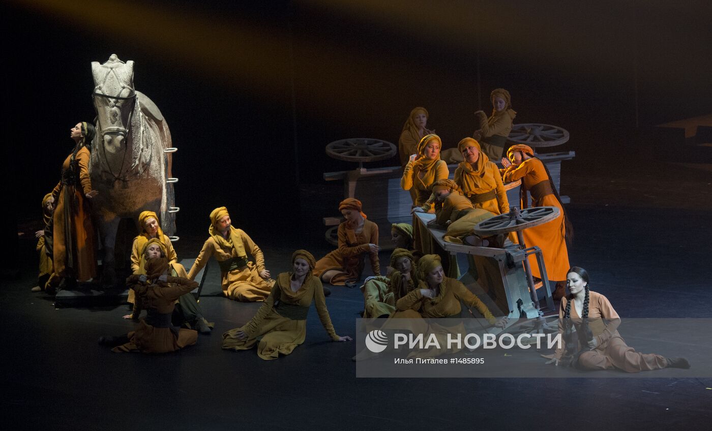 Генеральная репетиция оперы "Князь Игорь"