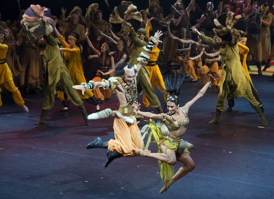 Генеральная репетиция оперы "Князь Игорь"