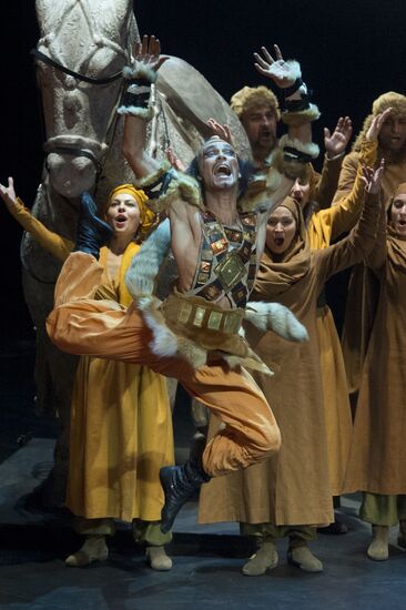 Генеральная репетиция оперы "Князь Игорь"