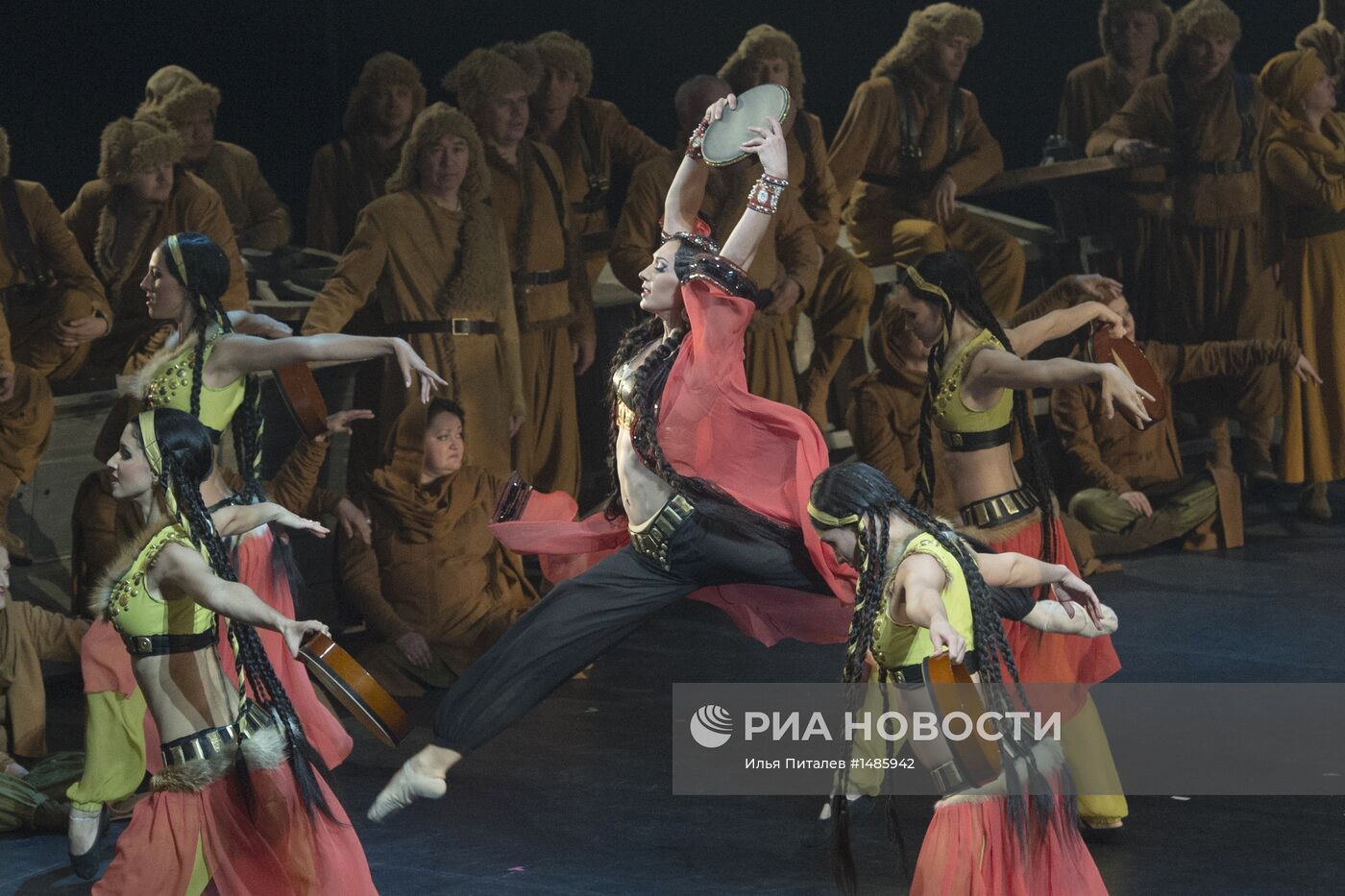 Генеральная репетиция оперы "Князь Игорь"