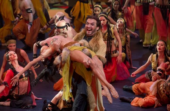 Генеральная репетиция оперы "Князь Игорь"