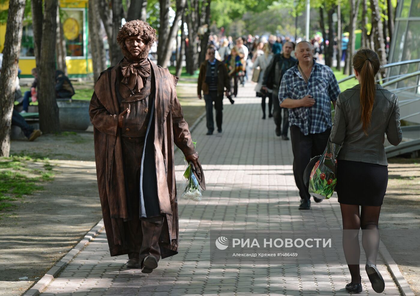 День рождения Пушкина отметили балом