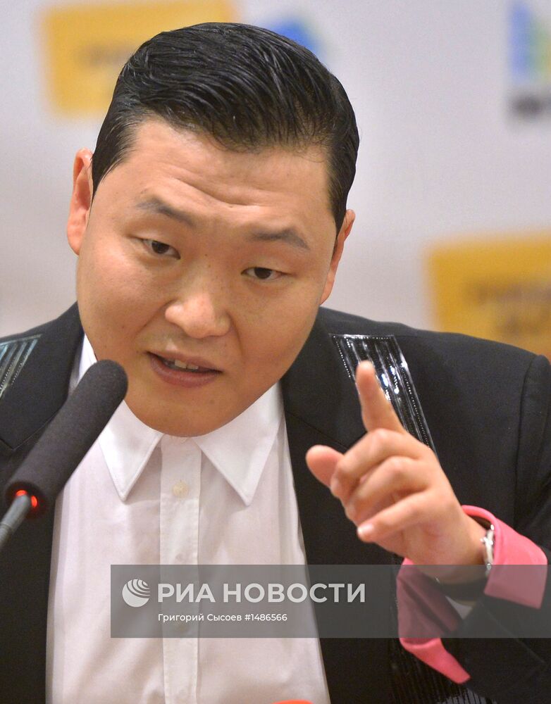 Пресс-конференция певца PSY