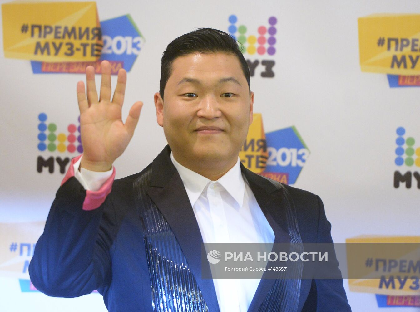 Пресс-конференция певца PSY