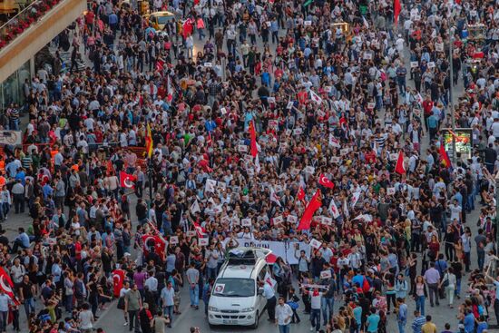 Антиправительственные выступления против исламизации Турции
