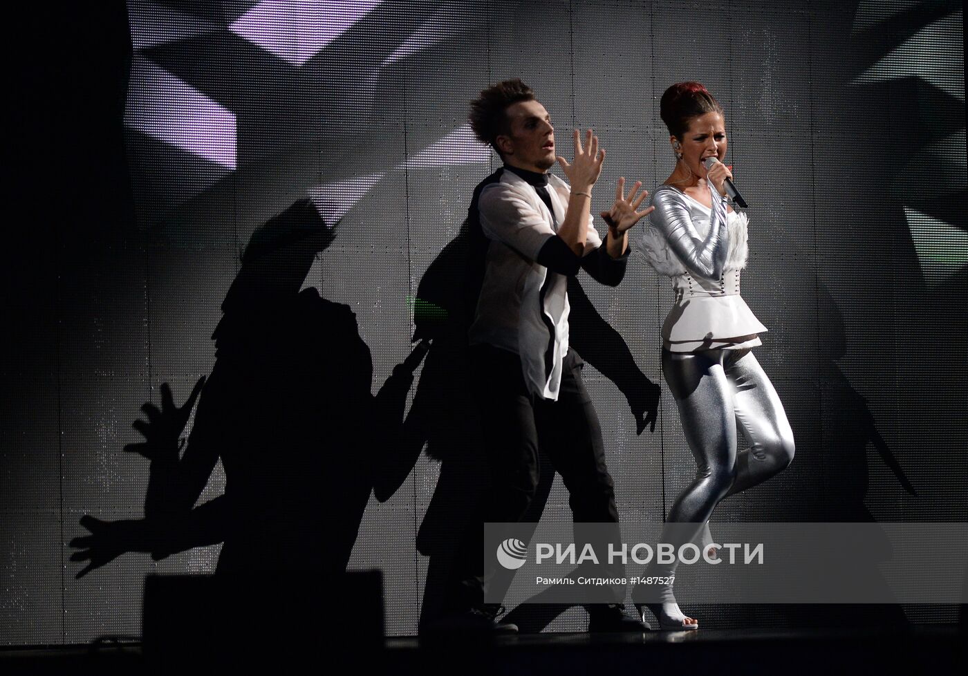 ХI премия в области популярной музыки "МУЗ-ТВ 2013"