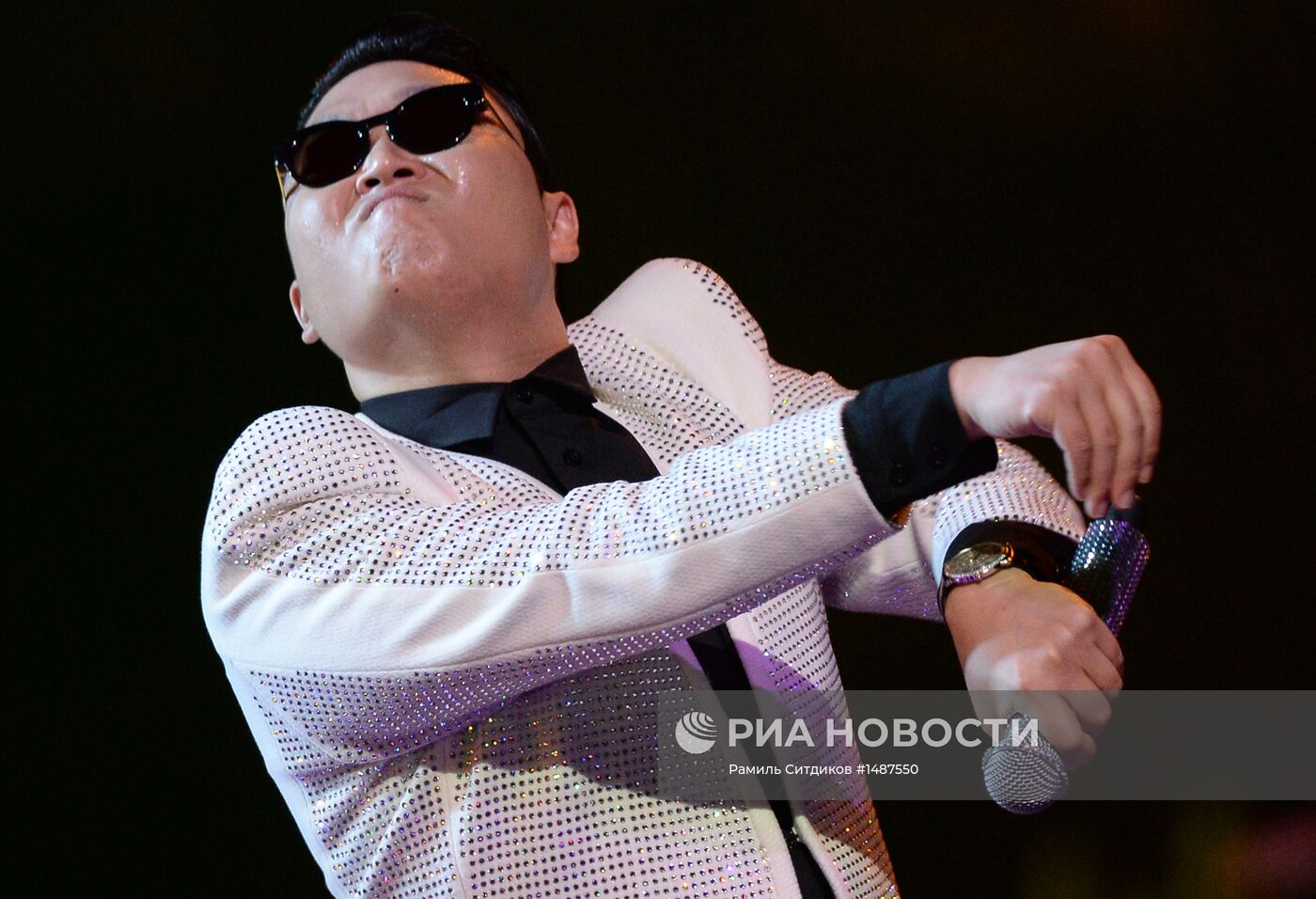 ХI премия в области популярной музыки "МУЗ-ТВ 2013"