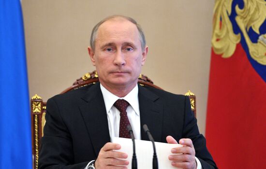 В.Путин провел в Кремле совещание по экономическим вопросам