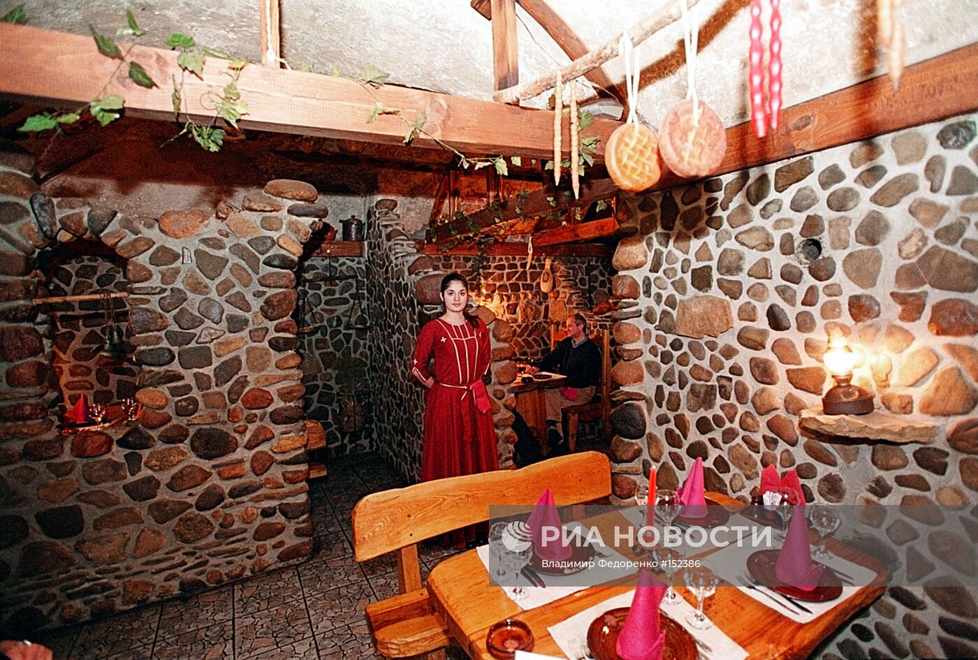 В грузинском ресторане "Генацвале"
