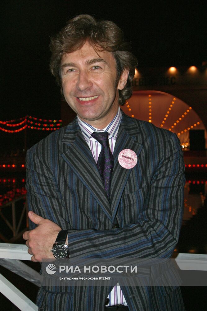 В.СЮТКИН
