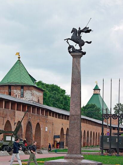 НИЖНИЙ НОВГОРОД КРЕМЛЬ ГЕОРГИЙ ПОБЕДОНОСЕЦ