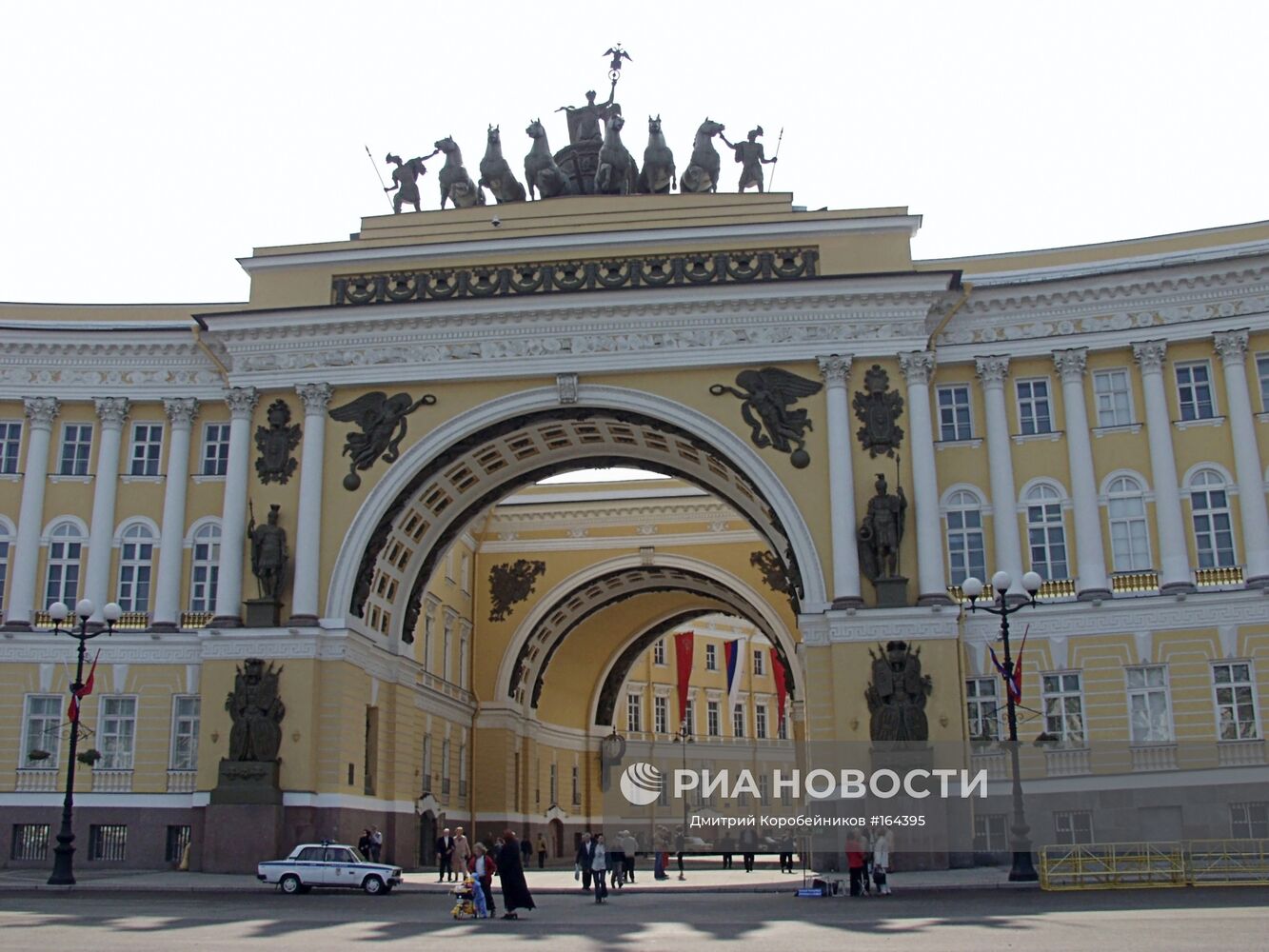 Здание главного штаба на дворцовой площади