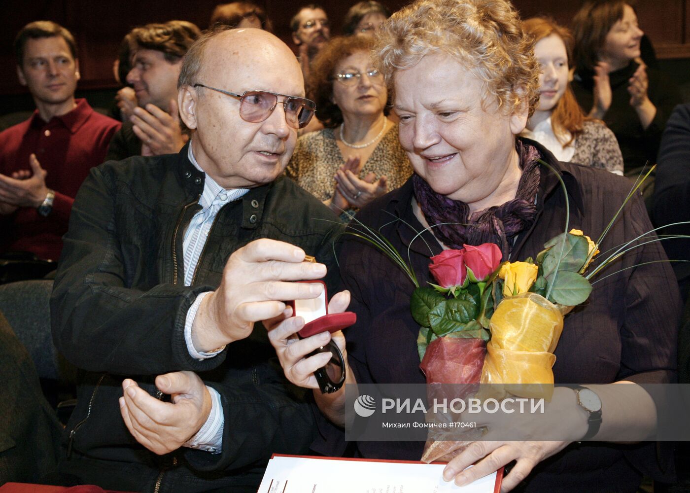 Награждение ветеранов сцены в МХТ