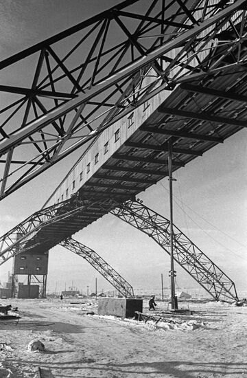 ЛЕБЕДИНСКИЙ РУДНИК ЭСТАКАДА