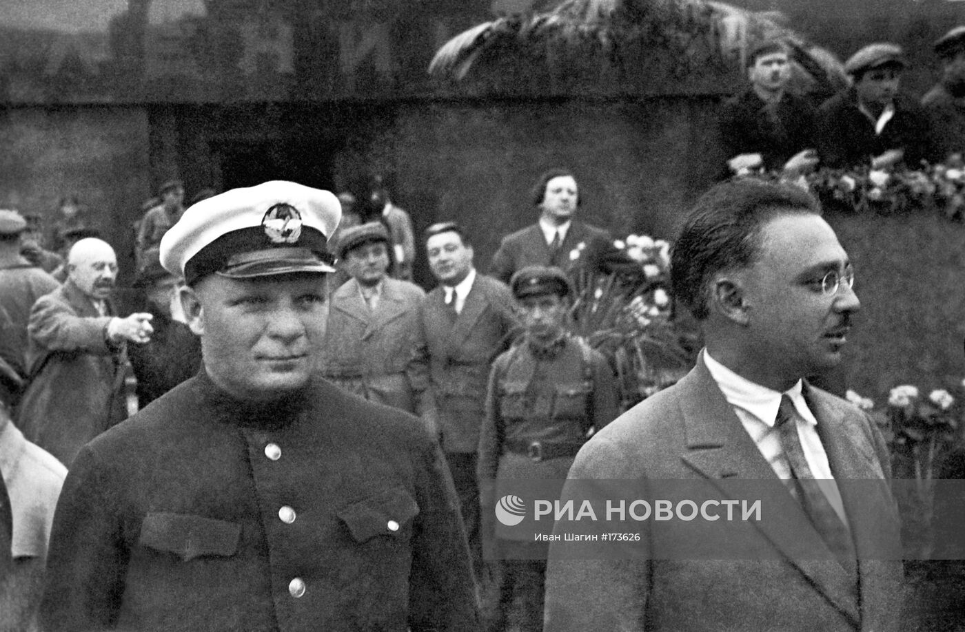 ДОРОНИН ЛЕТЧИК ЭКСПЕДИЦИЯ "ЧЕЛЮСКИН" ВСТРЕЧА