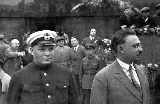 ДОРОНИН ЛЕТЧИК ЭКСПЕДИЦИЯ "ЧЕЛЮСКИН" ВСТРЕЧА