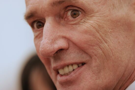 Александр Абдулов